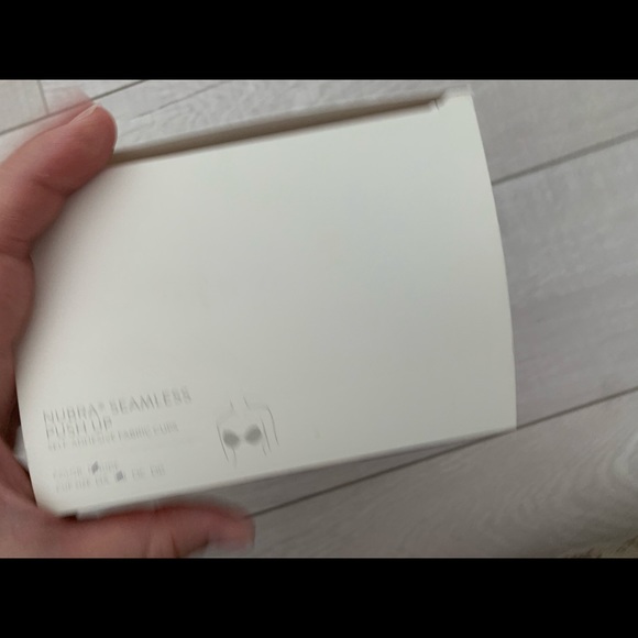 NUBRA Seamless Push Up Bra - Picture 3 of 5